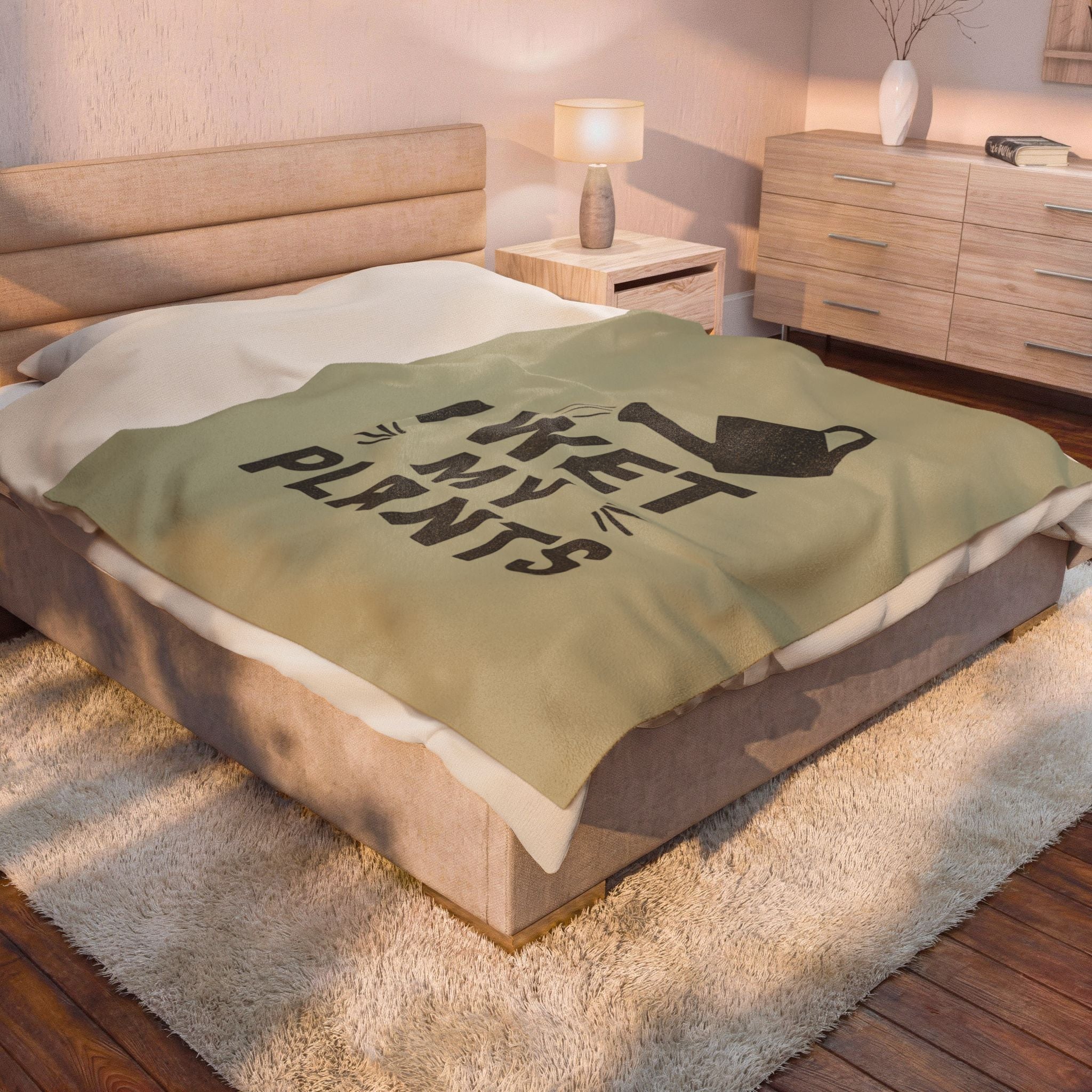 I Wet My Plants Velveteen Plush Blanket – Funny Plant Lover Throw